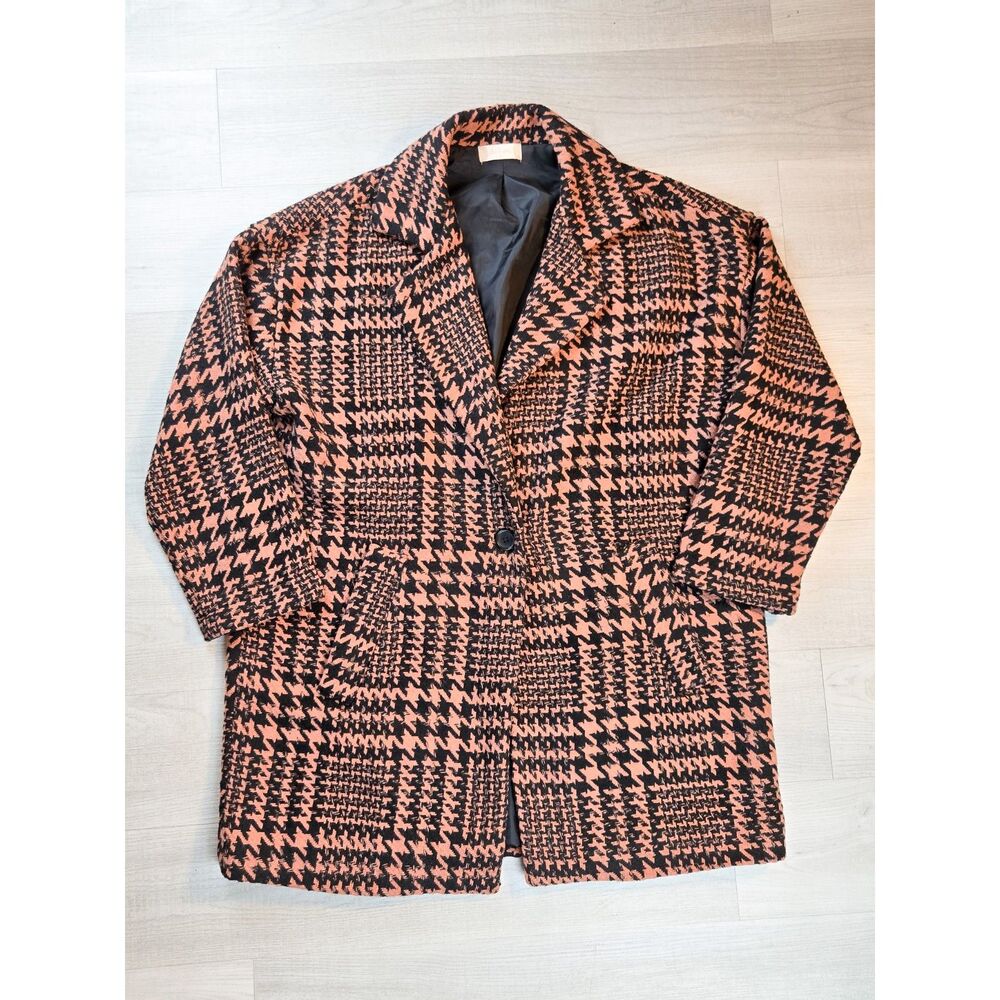 Altard State Womens Medium Houndstooth Oversized Coral & Black HF22C227